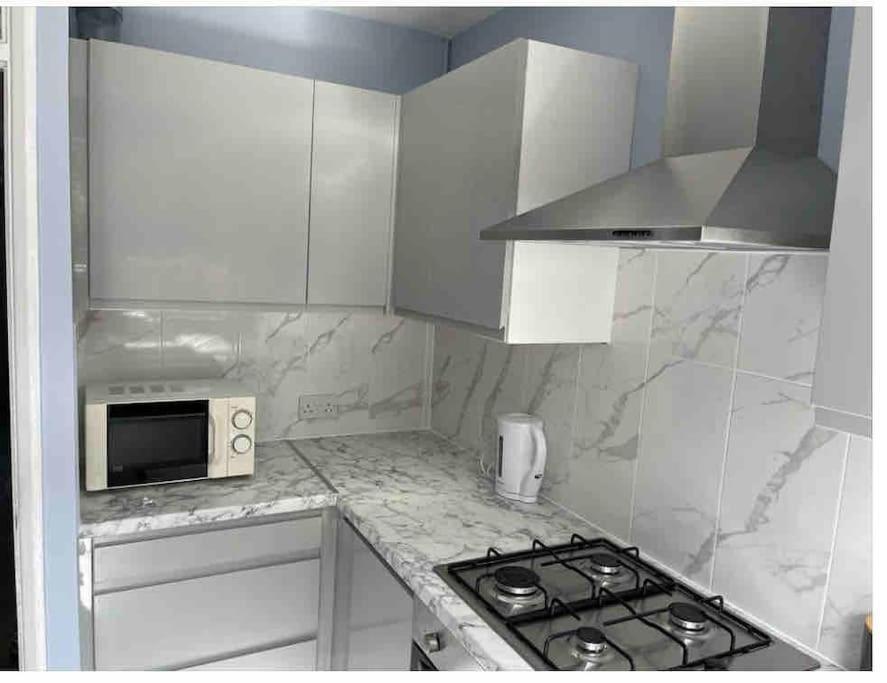 Lovely And Quiet 2 Bedroom Maisonette.Free Parking Londra Exterior foto